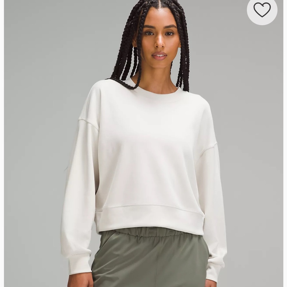 Lululemon Perfectly Oversized Crop Crew in Softstreme color is White Opal size 4